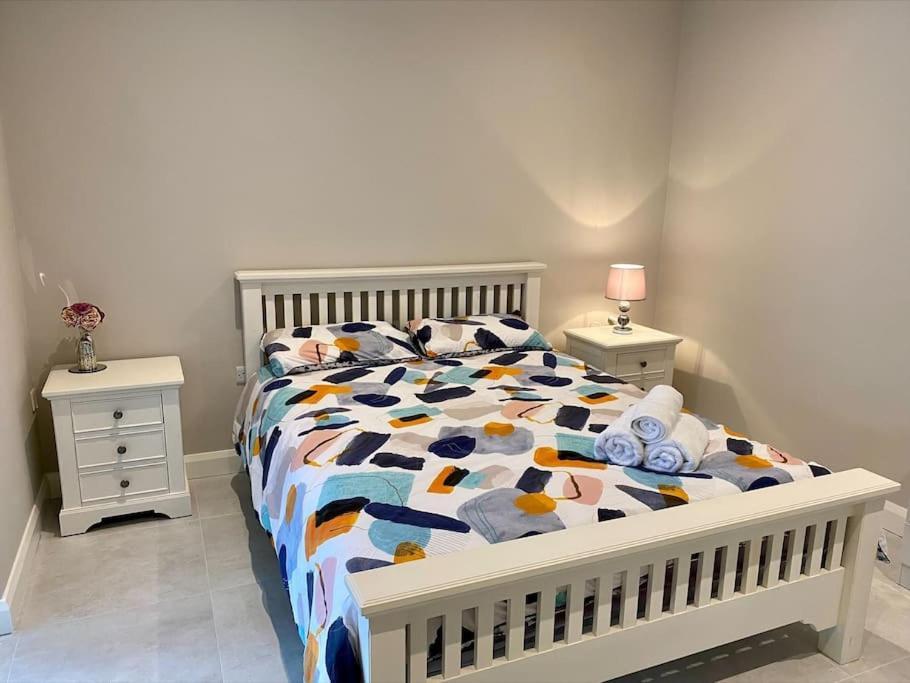 Erne Getaway No.8 Brand New 1 Bed Apartment Ενισκίλεν Εξωτερικό φωτογραφία