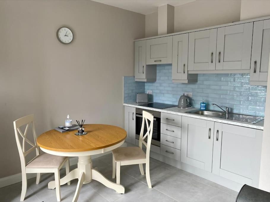 Erne Getaway No.8 Brand New 1 Bed Apartment Ενισκίλεν Εξωτερικό φωτογραφία