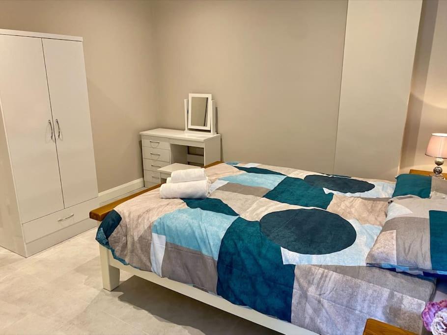Erne Getaway No.8 Brand New 1 Bed Apartment Ενισκίλεν Εξωτερικό φωτογραφία